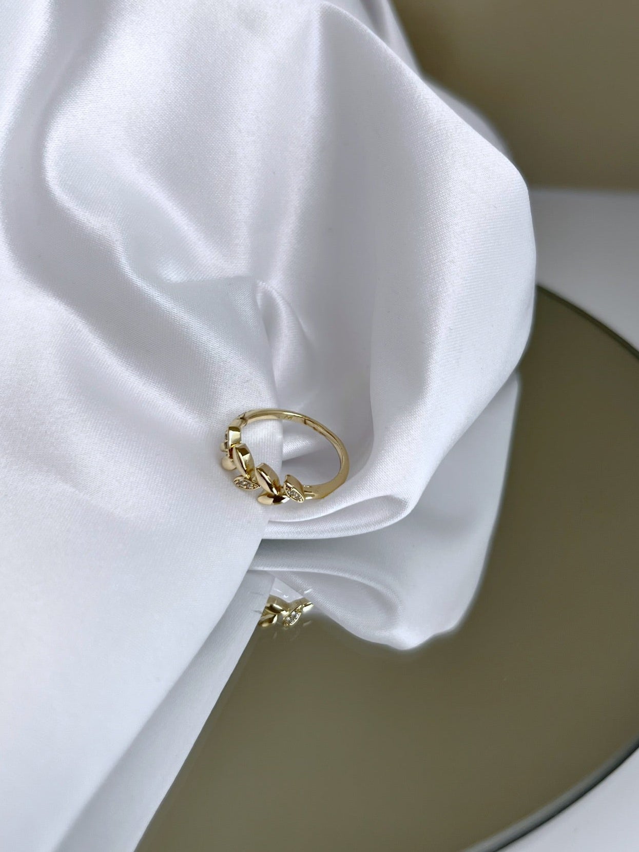 Leaves Ring