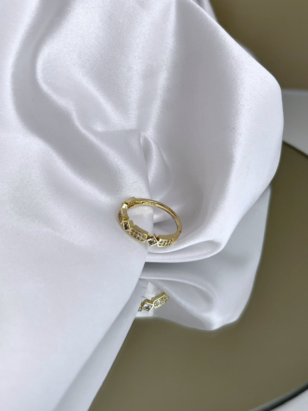 Geometric Ring