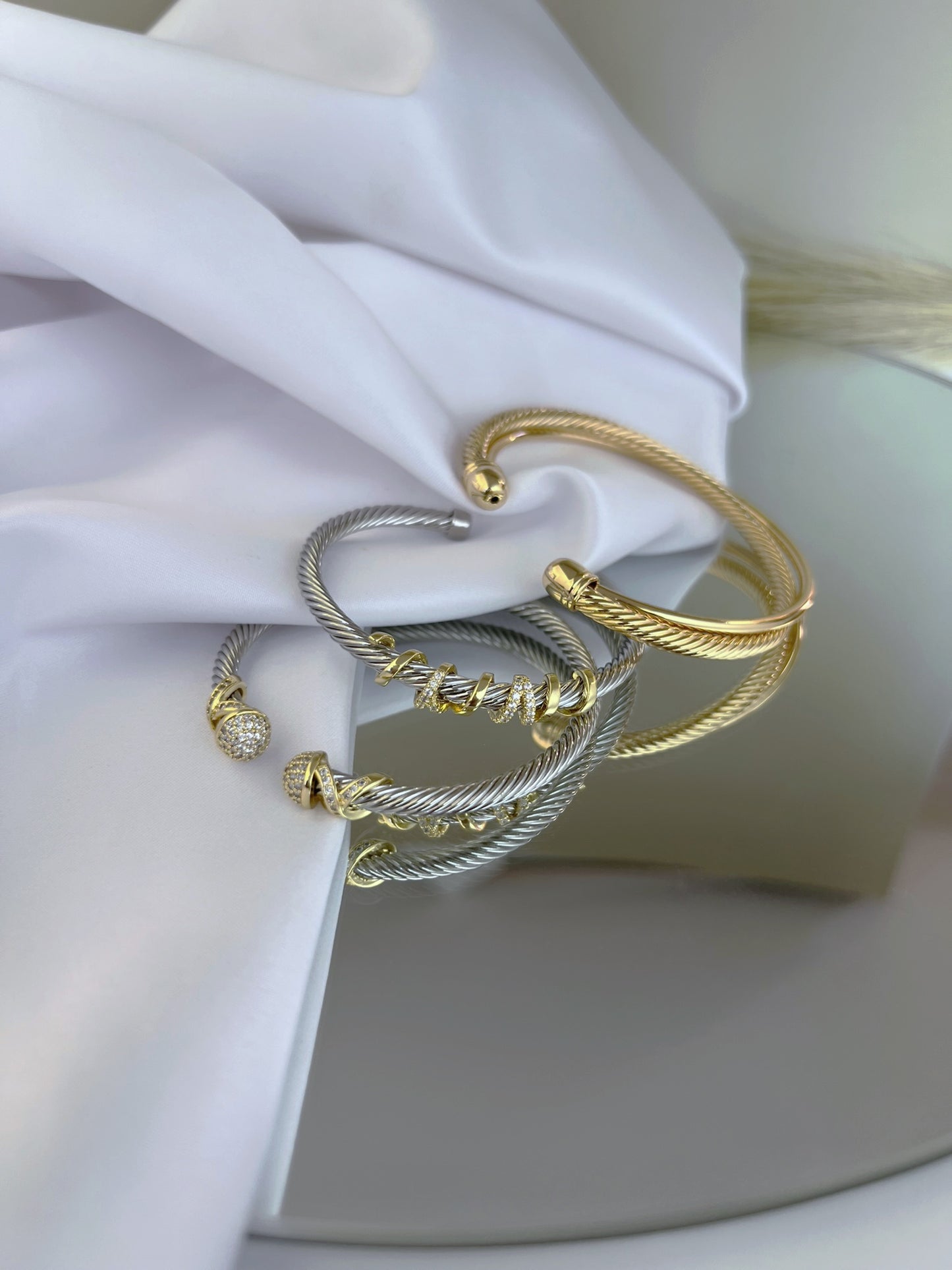 Esfera Bangle