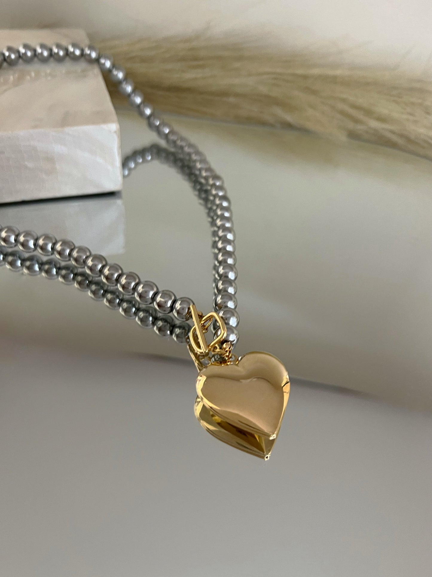 Amour Necklace