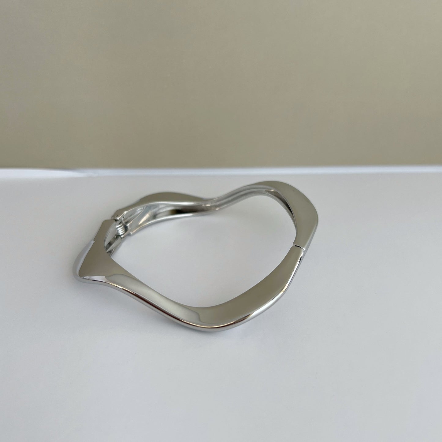 Wavy Bracelet