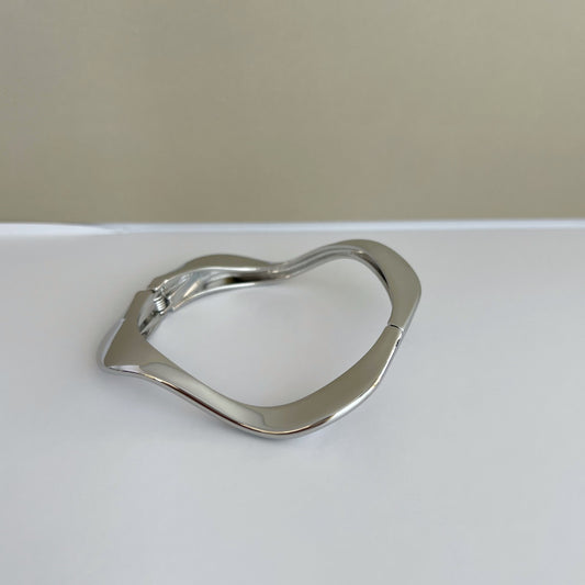 Wavy Bracelet