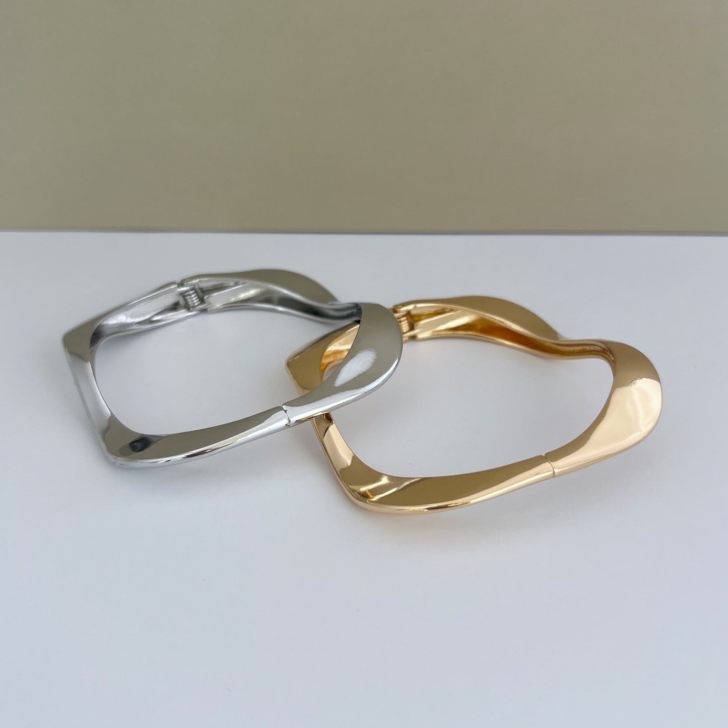Wavy Bracelet