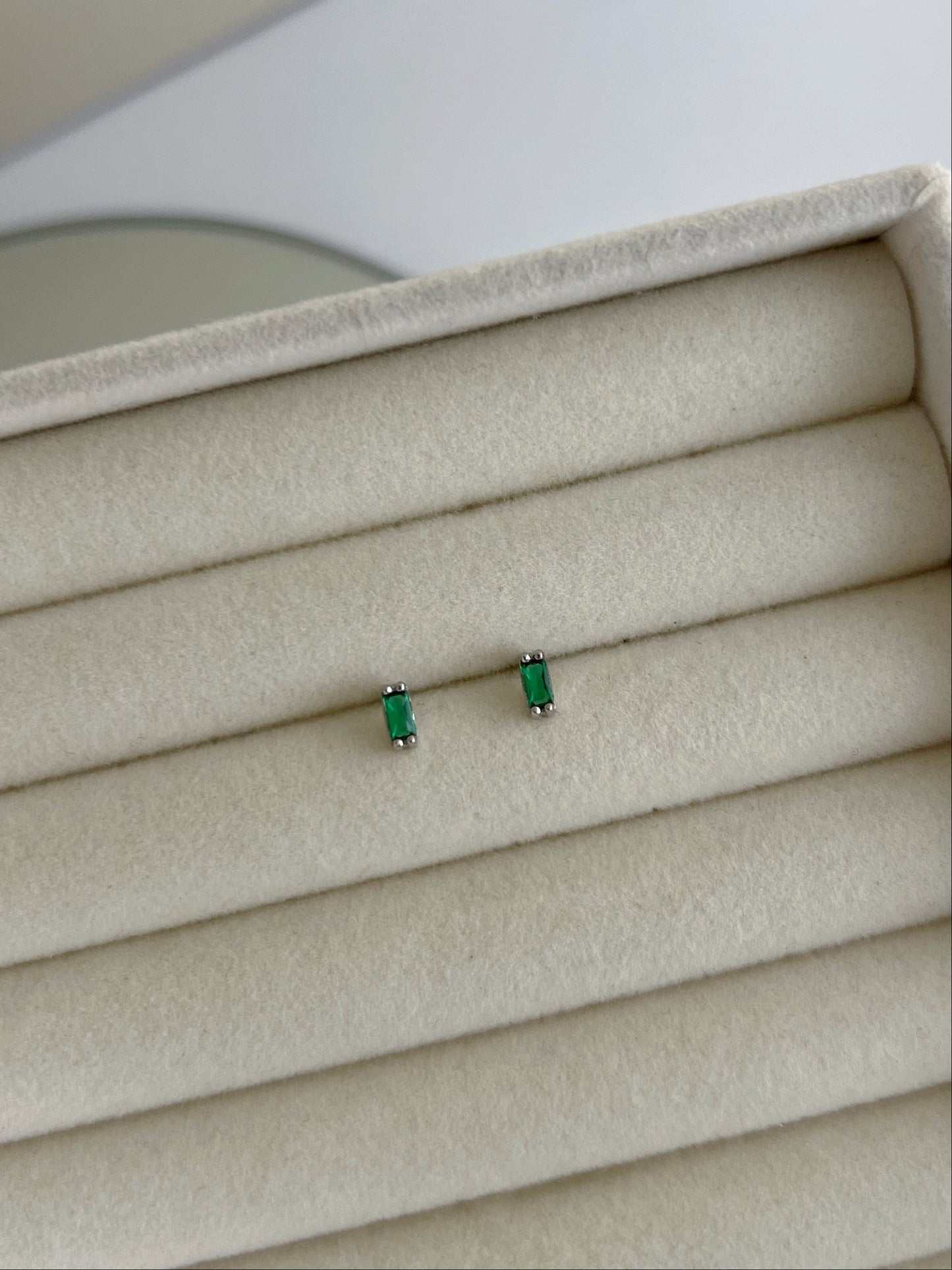 Lumi Green Earring