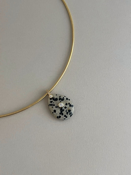 Gray Spot Pure Stone Necklace