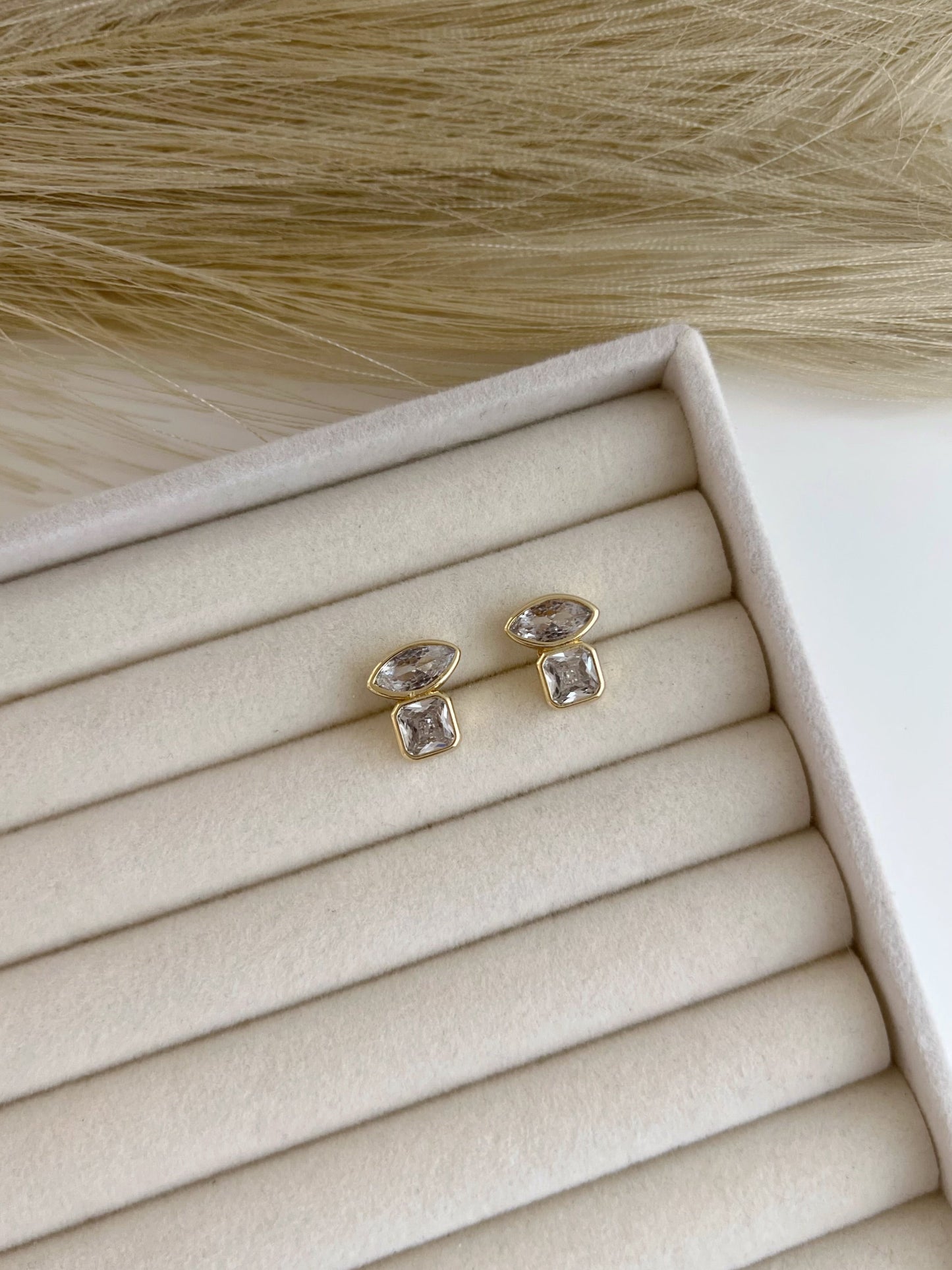 Grace Studs