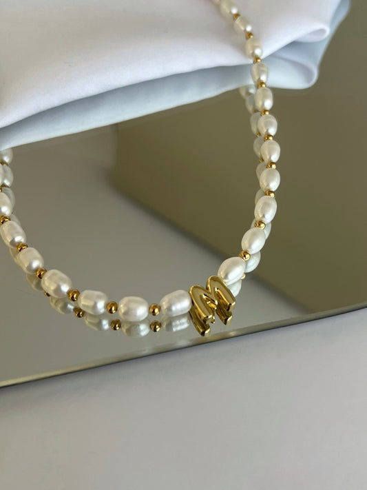 Inicial Pearls Necklace