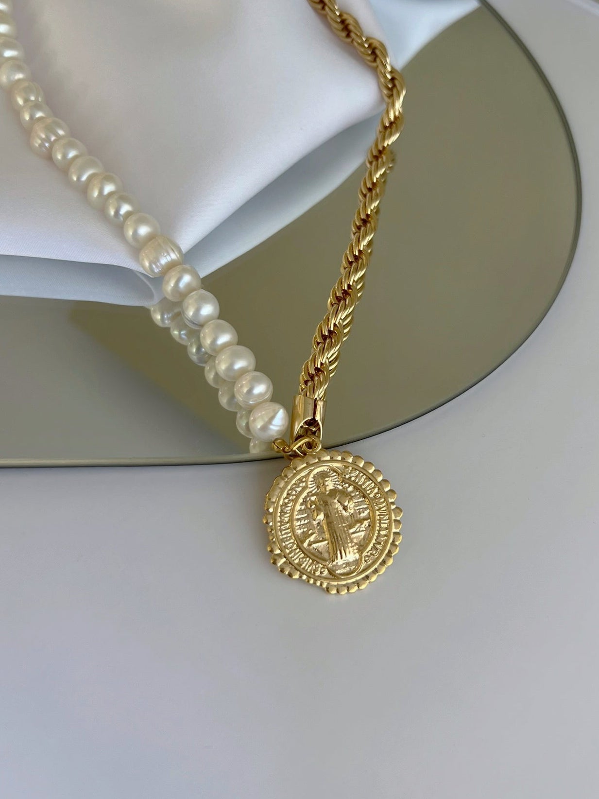 Perla Fusion Necklace