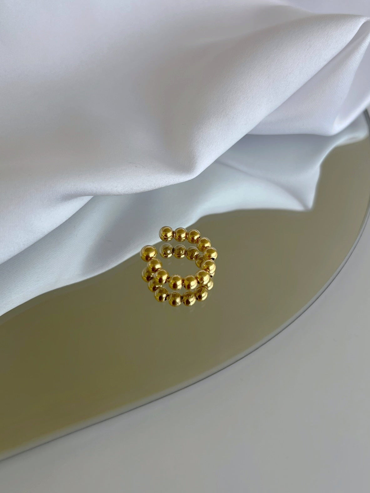 Lía Earcuff
