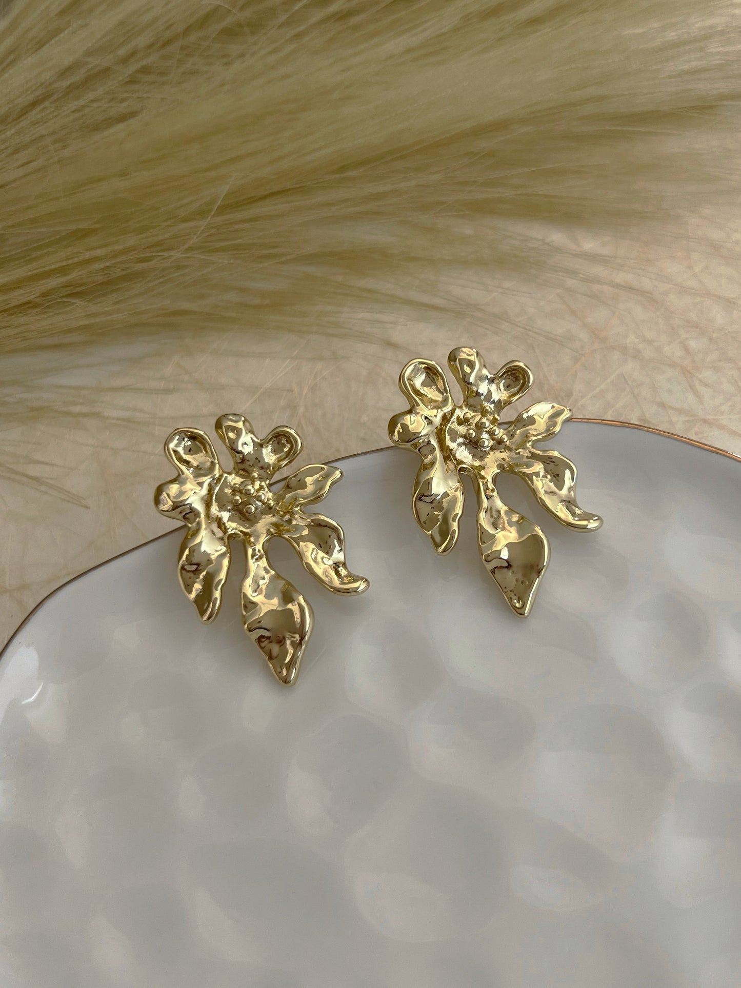 Dahlia Earrings