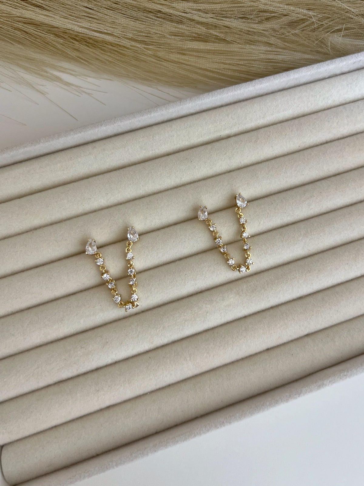 Cascada earrings