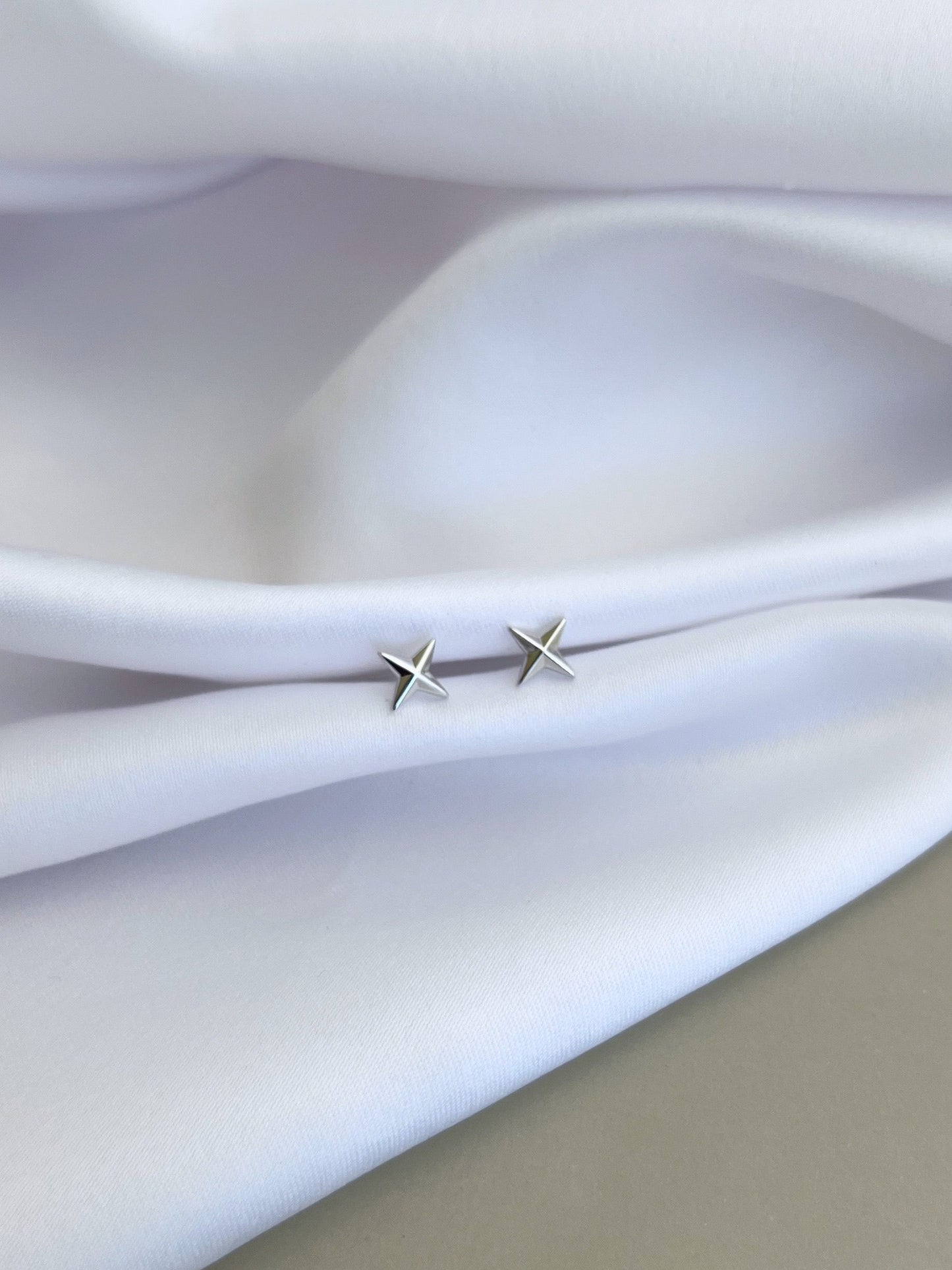 Star Cushion Earrings