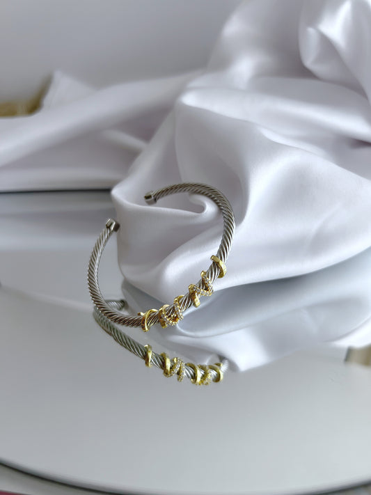 Eterna Bangle
